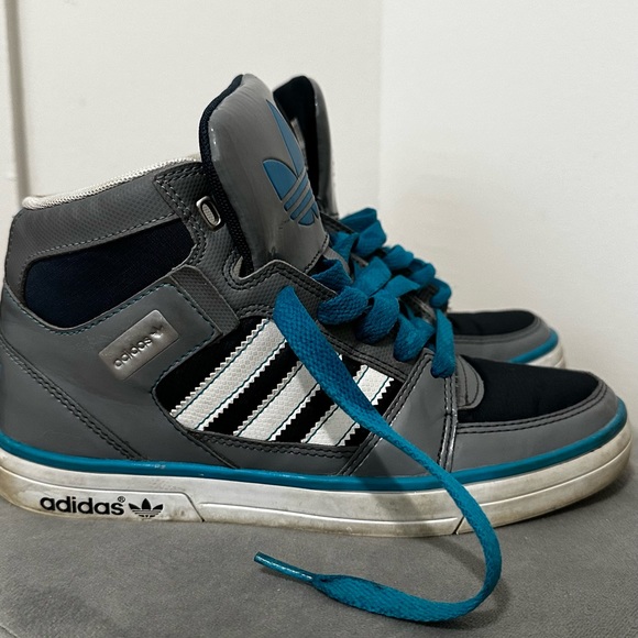 Gray and blue high top adidas - Picture 1 of 5